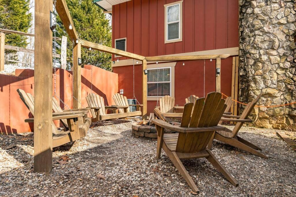 Red Rooster Family Cabin W/Hot Tub+Fire Pit+View Franklin Exterior foto